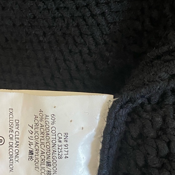 RARE VINTAGE Armani Sweater - Picture 7 of 8